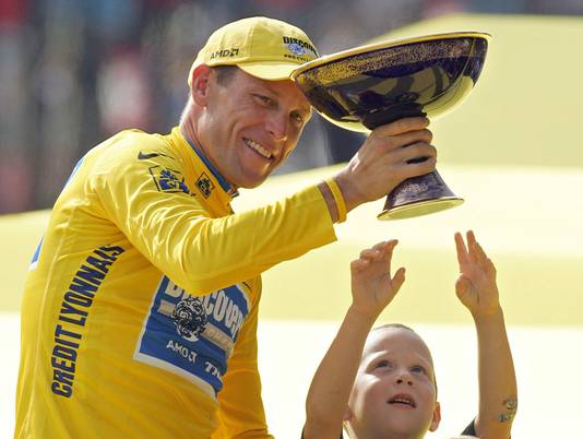 Lance Armstrong sued to repay Tour de France bonuses