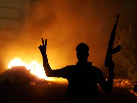 Libyan leader vows to stand against militia