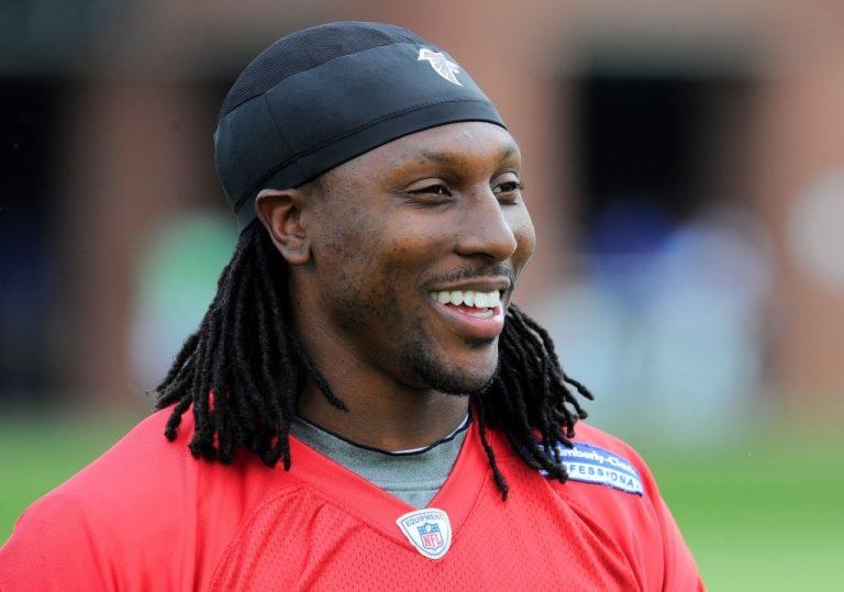 Roddy White calls Twitter follower a ‘peasant’