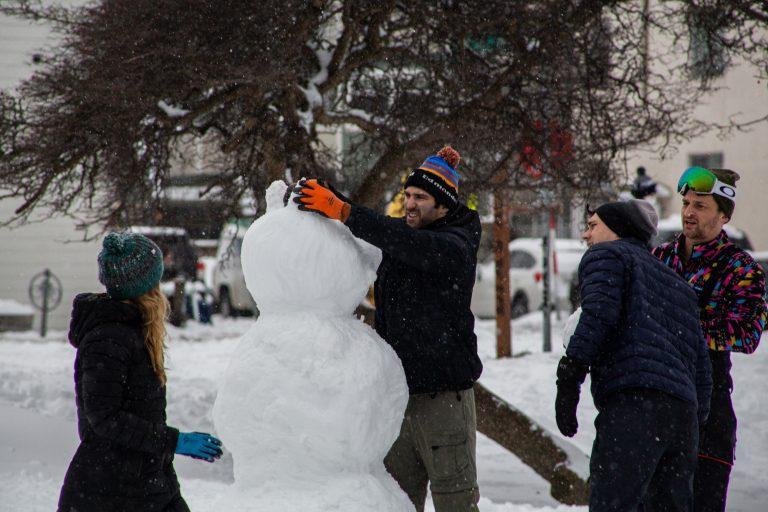Temperatures to rise this week in Seattle area; lowland rain expected after snow blankets region