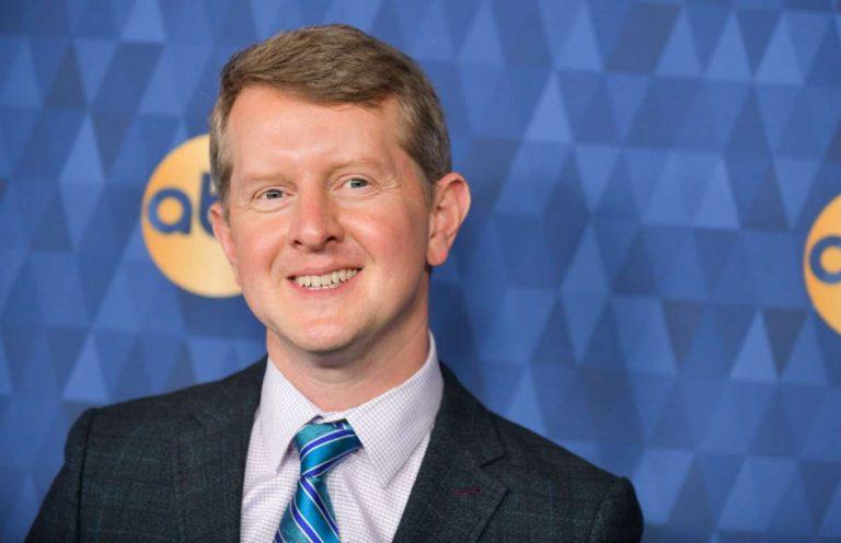 46 famous (and infamous) University of Washington graduates and one-time students
