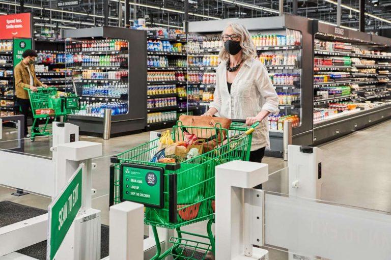 Washington's first Amazon Fresh grocery store opens in Bellevue, features new shopping technology