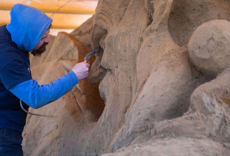 50,000 pounds of sand, sculptures coming to Seattle's Westlake Park this weekend