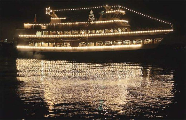 Seattle's iconic Christmas Ship Festival to return next week. Here's how, where to see it
