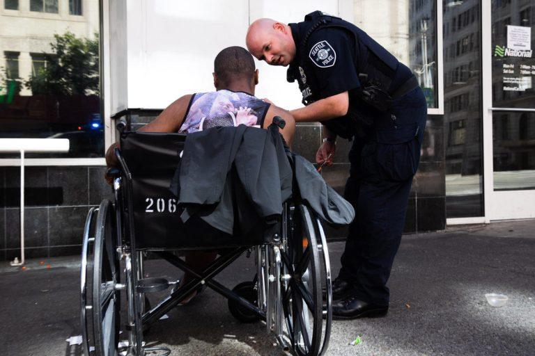 King County crisis responders struggle with backlogs