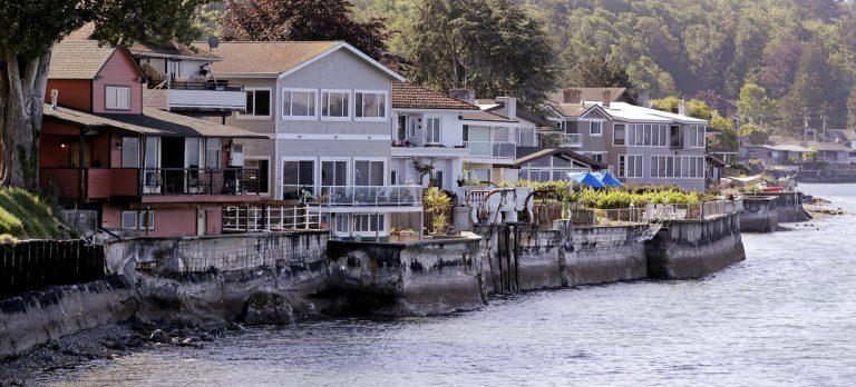 Washington and other coastal states seek to limit seawall construction