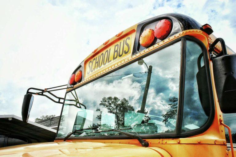 Seattle Public Schools weighs changes to regular school hours