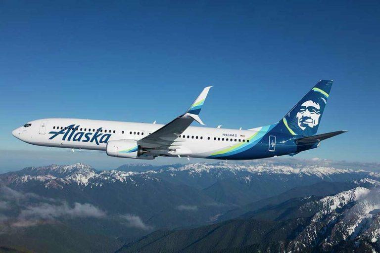 Alaska Airlines announces a 2% reduction in flights until July amid pilot shortage