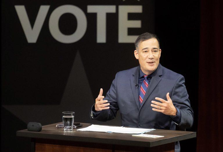 Hobbs defeats Anderson to remain Washington Secretary of State