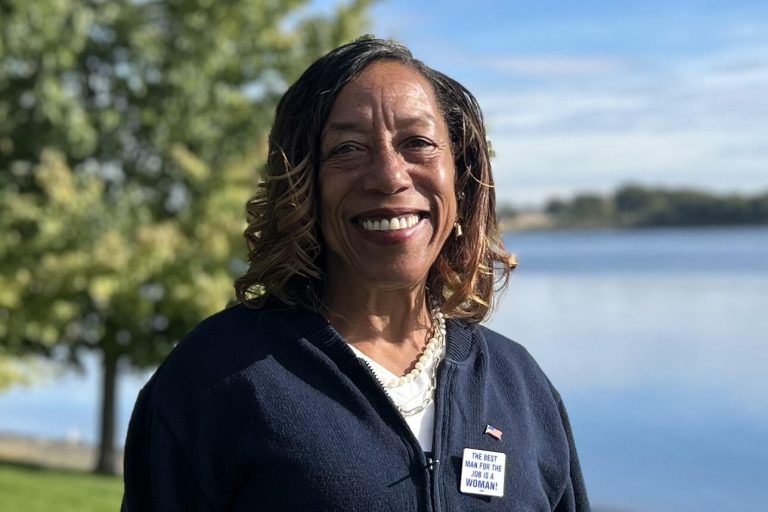 Democrat starts write-in campaign in Central WA Congressional race