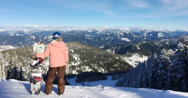 9 Ski Resorts in Washington for Wintry Fun