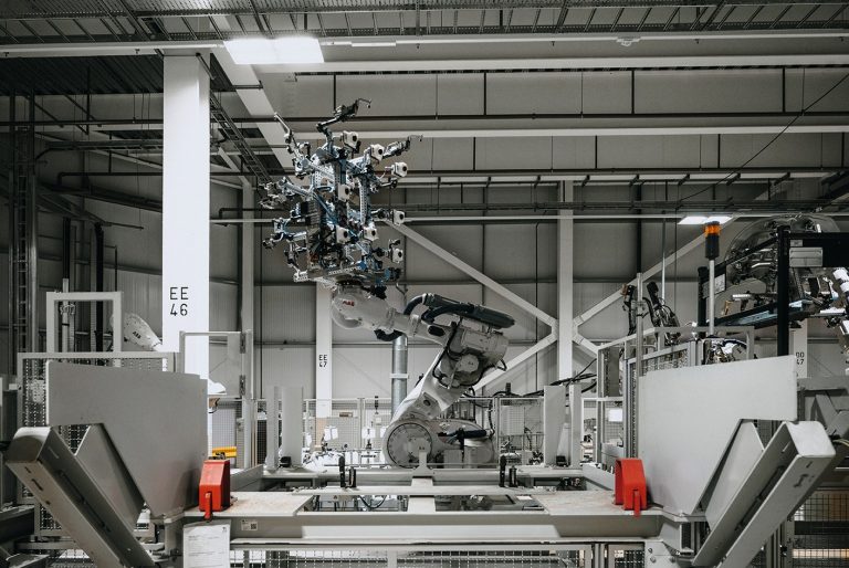 To Build Electric Cars, Jaguar Land Rover Had to Redesign the Factory