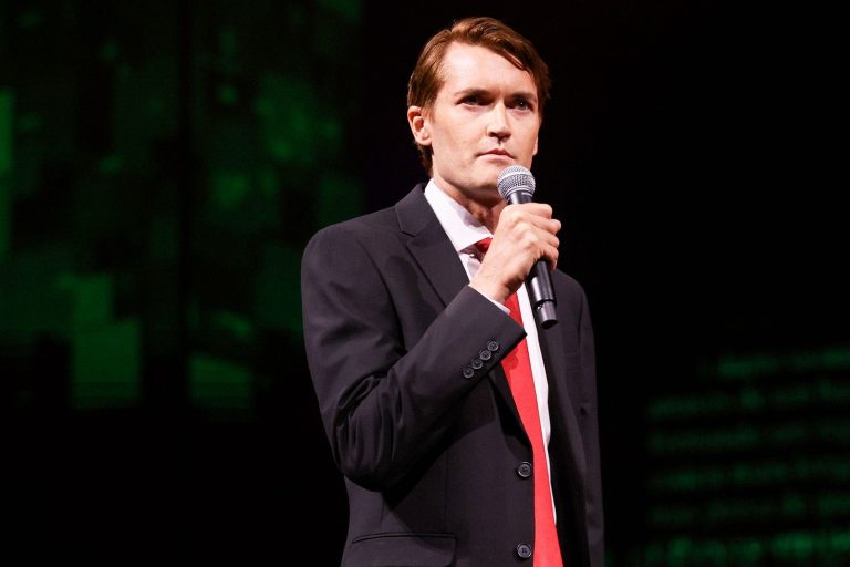 At Bitcoin 2025, Crypto Purists and the MAGA Faithful Collide
