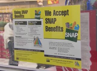 Washington senators weigh in as Congress battles over SNAP, WIC funding