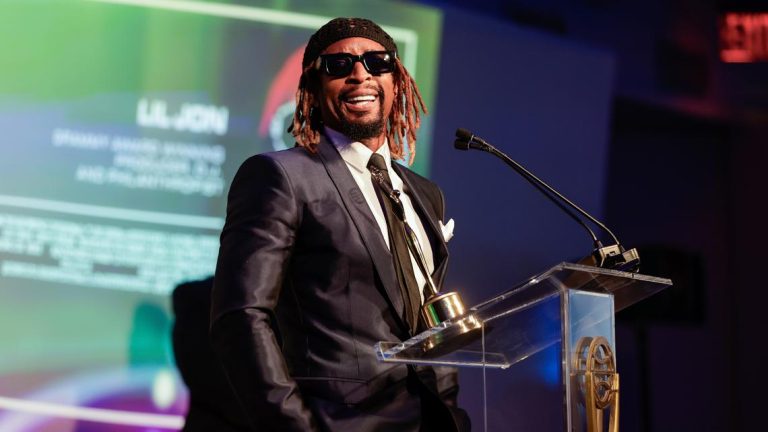 Lil Jon to headline halftime as Seahawks host 49ers in divisional playoff
