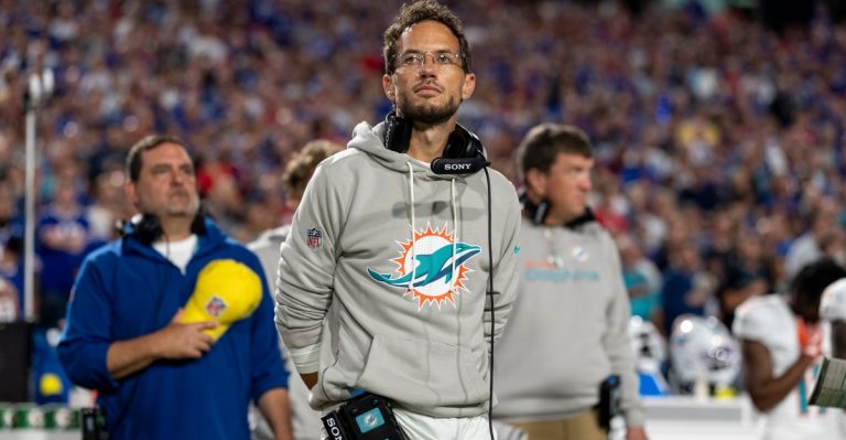 Mike McDaniel’s next job: 2 head coach options, 5 OC options after Dolphins firing