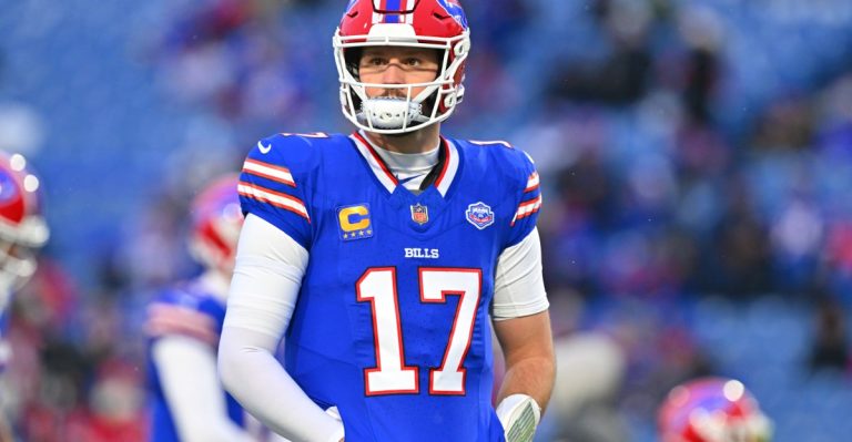 Top 12 fantasy football QBs for the Wild Card round