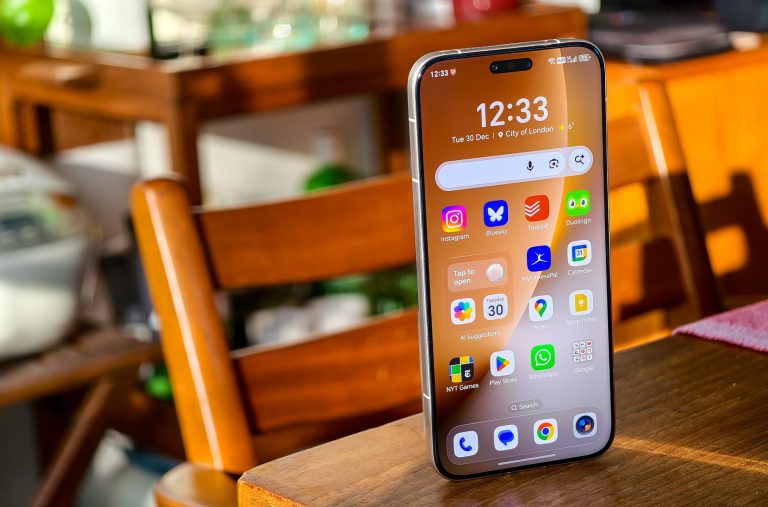 Honor steps up to the big leagues with the Magic 8 Pro