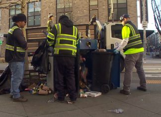 What it took to clean up after the Seahawks parade in Seattle