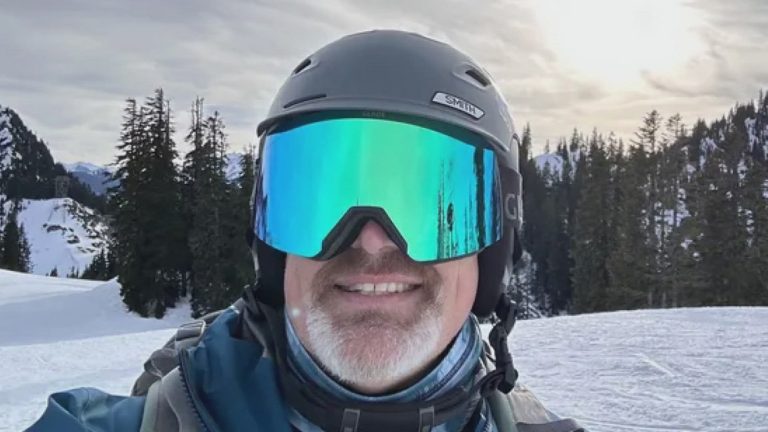 A skier vanished on Stevens Pass. 4 hours later, rescuers dug him out alive.