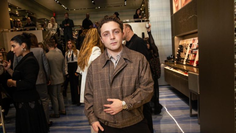 Jake Shane’s Questions at the Vanity Fair Oscar Party Prove Influencers Shouldn’t Be Red Carpet Reporters