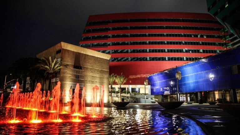 Rick Caruso, Boxed Lunches and a Process Server Party Crasher: Inside the Curious Case of TEDx Beverly Grove