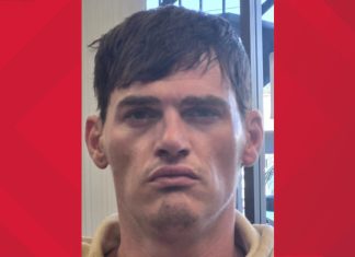 Vancouver police searching for man who removed ankle monitor, possibly fled to Portland