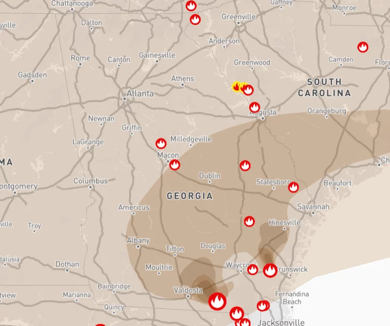 Georgia Is on Fire: 91 Counties Under State of Emergency, More Than 120 Homes Destroyed, and Thousands Forced to Evacuate