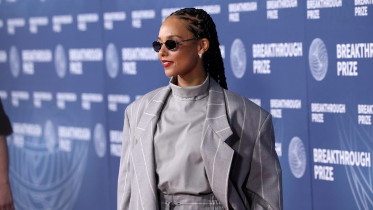 Alicia Keys Calls the Music Industry a ‘Good Old Boy Network’, Says Women Are ‘Not Given an Open Door’