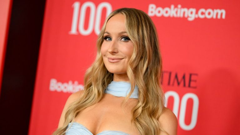 Nikki Glaser Would ‘Absolutely’ Do a Leonardo DiCaprio Roast but Says He Shouldn’t Sign Up for One: ‘Maybe If He Was Donating To Climate Change’