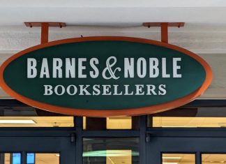 Barnes & Noble set to reopen in downtown Seattle, signaling retail momentum, DSA says