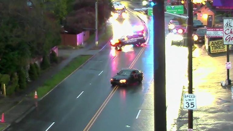 Armed man draws police response in Seattle