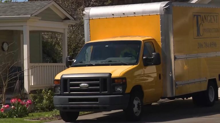 Seattle couple’s gas siphoned from vehicle as neighbor catches theft in progress