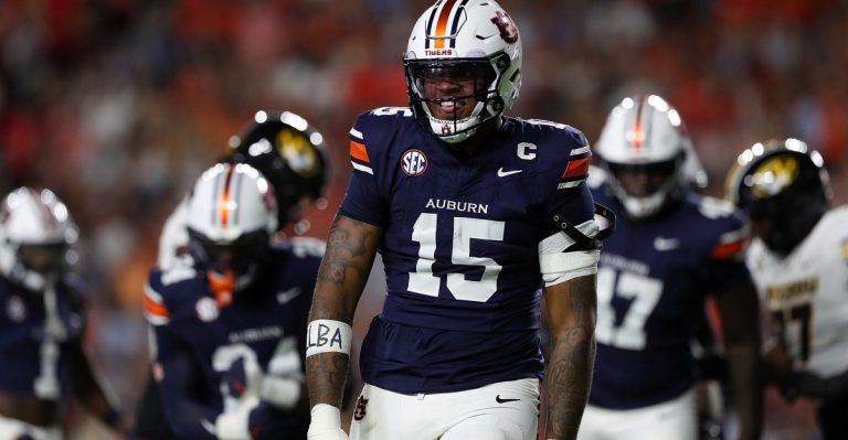 NFL mock draft 2026: Philadelphia Eagles select Keldric Faulk, EDGE, Auburn