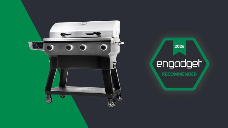 Recteq X-Fire Pro 825 review: A smart grill that pulls double duty